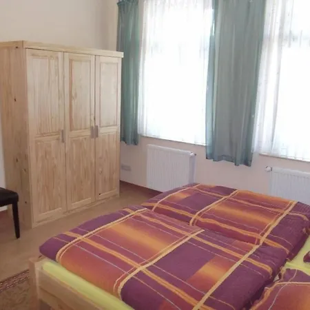 Vakantiehuis Near Mueritz Shore