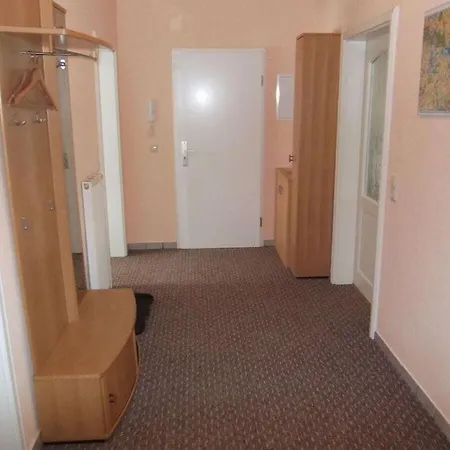 Near Mueritz Shore Vakantiehuis